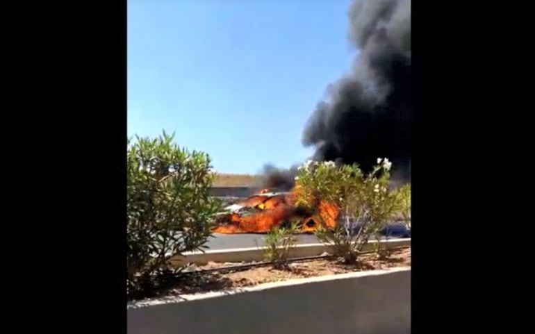 Vídeo de un testigo del incendio del taxi