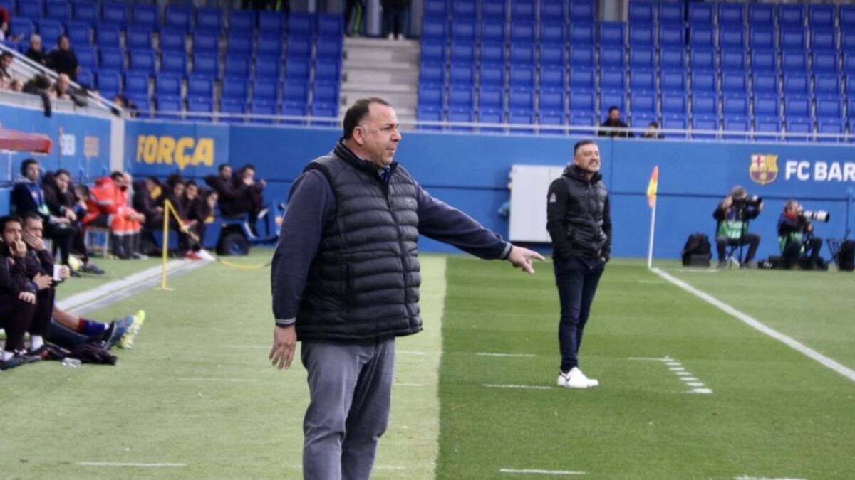 Alsina: "Si el Hércules hubiese avisado antes del viernes se hubiera adelantado el partido"