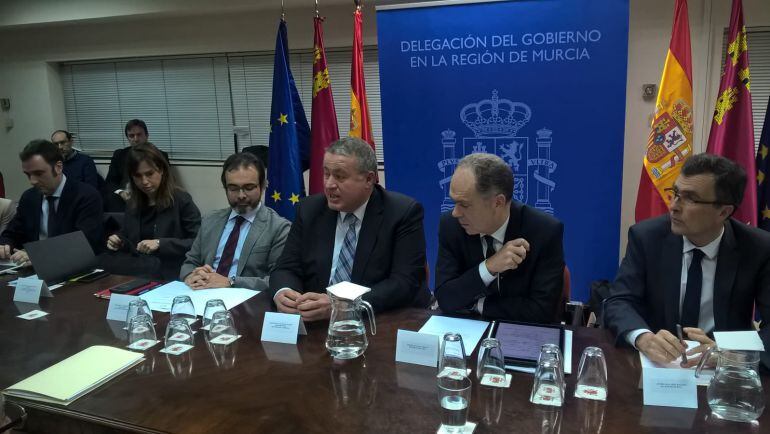 El consejero de Fomento, Pedro Rivera; junto al Delegado del Gobierno, Francisco Bernabé; el presidente de ADIF, Juan Bravo; y el alcalde de Murcia, José Ballesta