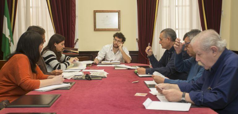 Imagen de la reunión de la Junta General del COAC.