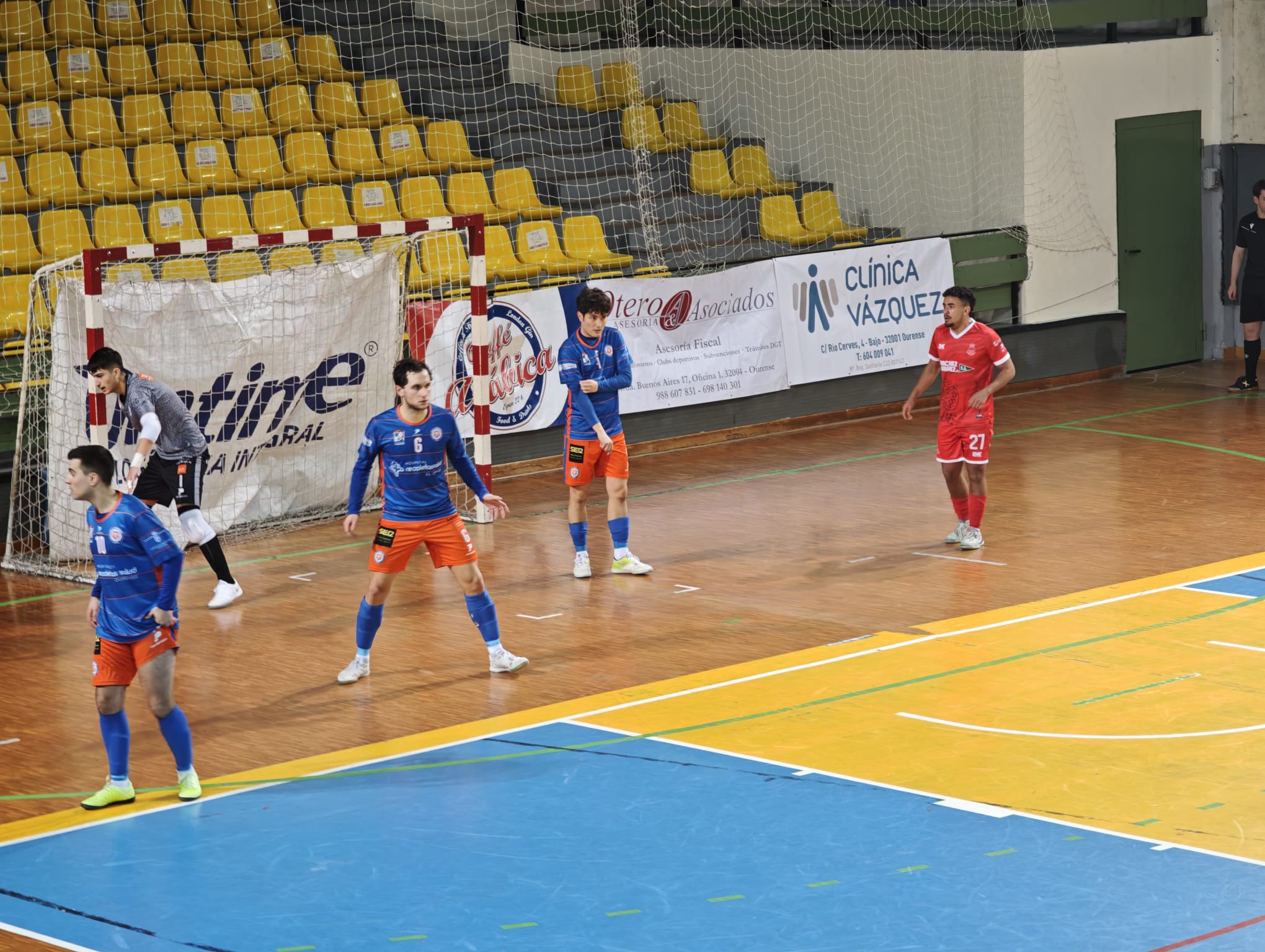 Sala Ourense no pudo llevarse la victoria en su vuelta a Os Remedios