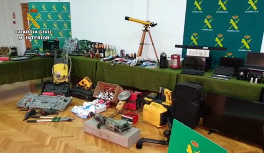 Algunos de los objetos robados por la banda criminal con sede en Castellón