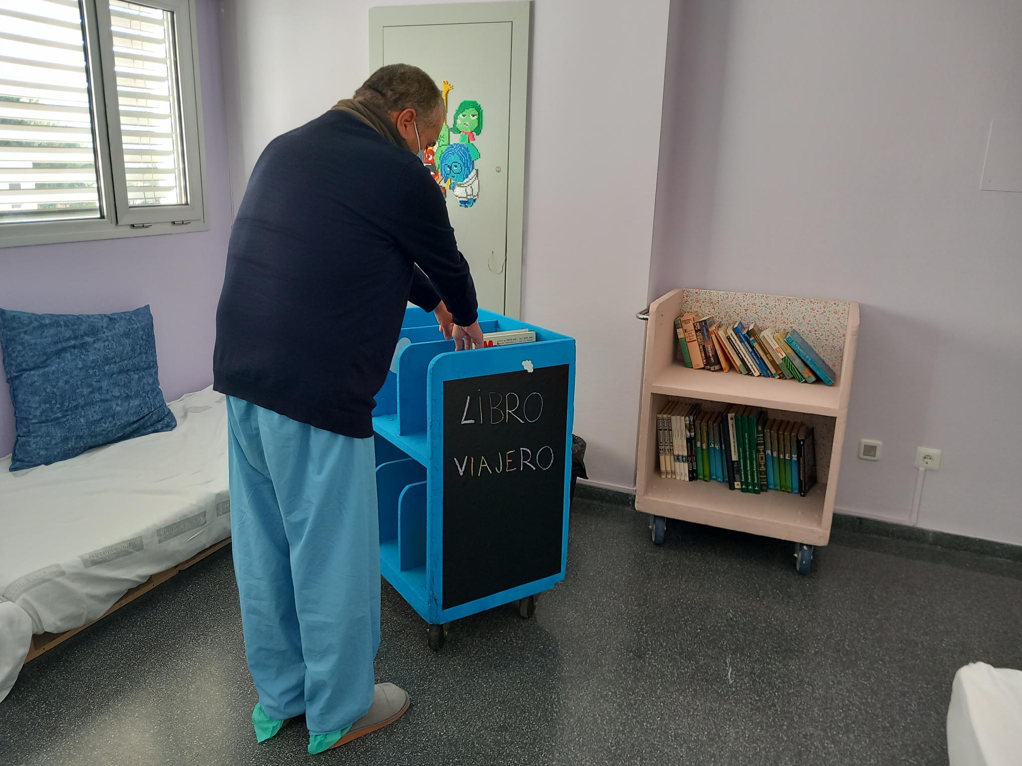 Se pueden donar libros acercándolos a la Unidad de Hospitalización Psiquiátrica en la primera planta del Hospital de Elda.