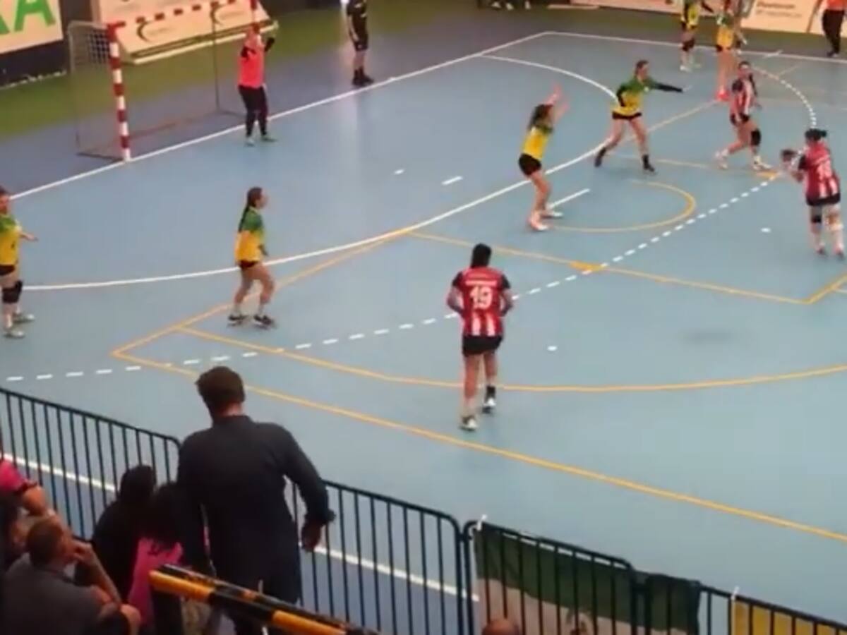Las chicas del BM Ciudad de Algeciras arrancan con derrota (35-29)
