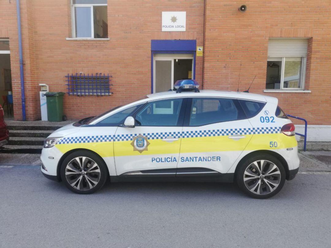 Coche de la Policía Local de Santander