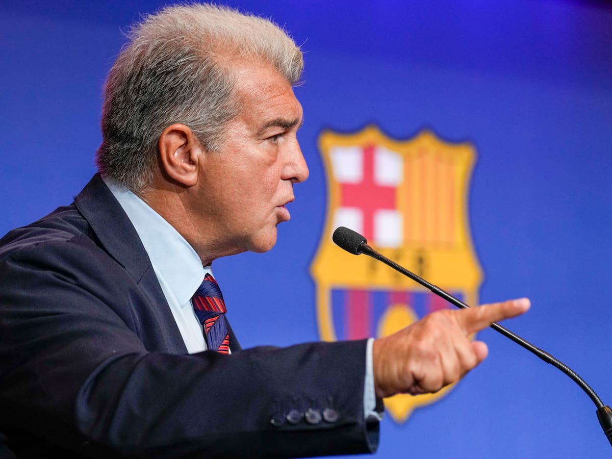 Laporta reivindica su gestión, bendice a Deco y sorprende con la situación económica del Barça: "No hemos llegado al 1:1 porque no hemos querido"