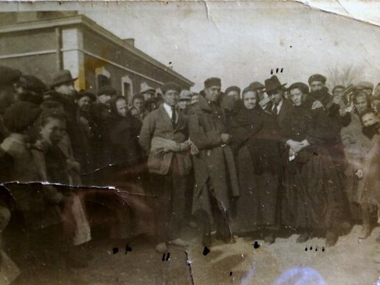 Florentín Villalba regresa a Sarrión en 1923, tras ser herido en Annual y pasar dos años prisionero en Marruecos.