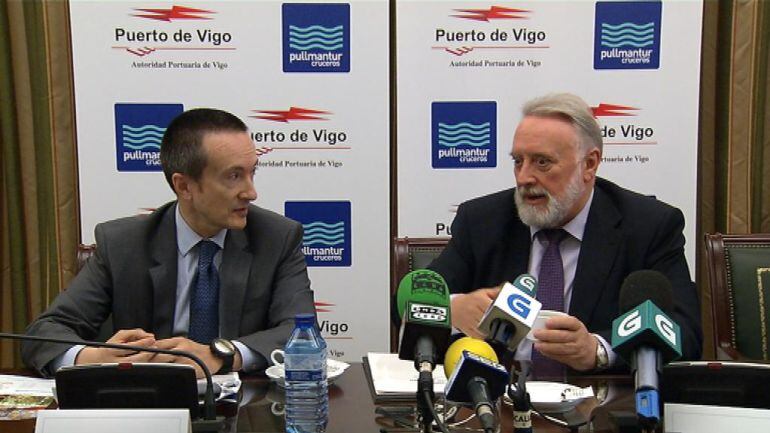 José Blanco vicepresidente comercial del Grupo Pullmantur y Enrique López Veiga presidente de la Autoridad Portuaria de Vigo.