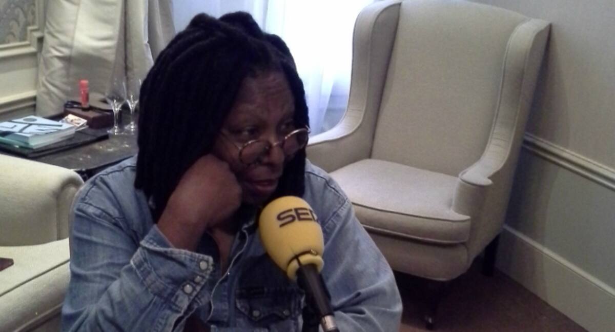 La artista ha producido esta obra, entre otros, junto a Andreu Buenafuente. Girar por el mundo esta obra de entretenimiento es una apuesta personal de la actriz, que siente la comedia más necesaria que nunca en los tiempos que corren.