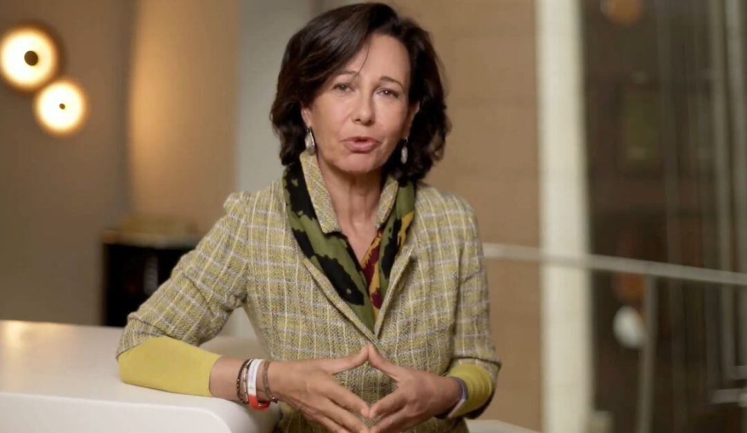 La presidenta de Banco Santander, Ana Botín, durante la Cumbre Empresarial &#039;Empresas españolas liderando el futuro&#039; organizada por CEOE.