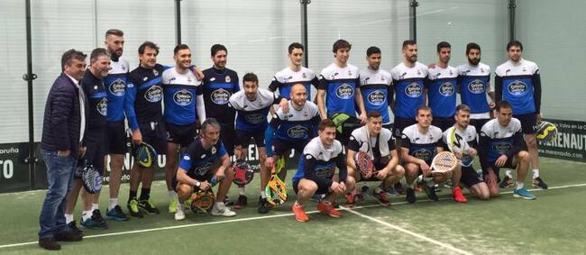 El Deportivo de A Coruña jugando al pádel