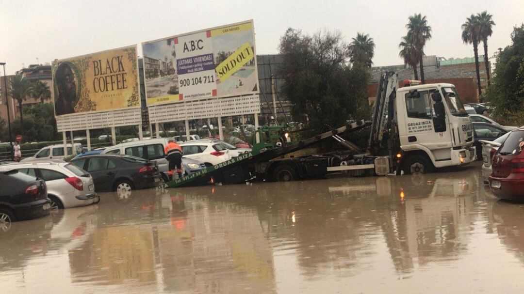 Imagen de uno de los aparcamientos disuasorios tras las lluvias