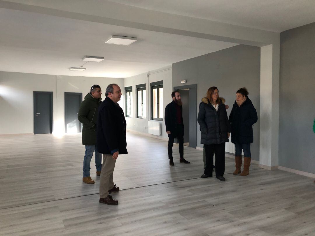 Visita de la presidenta de la Diputación de Palencia a Grijota