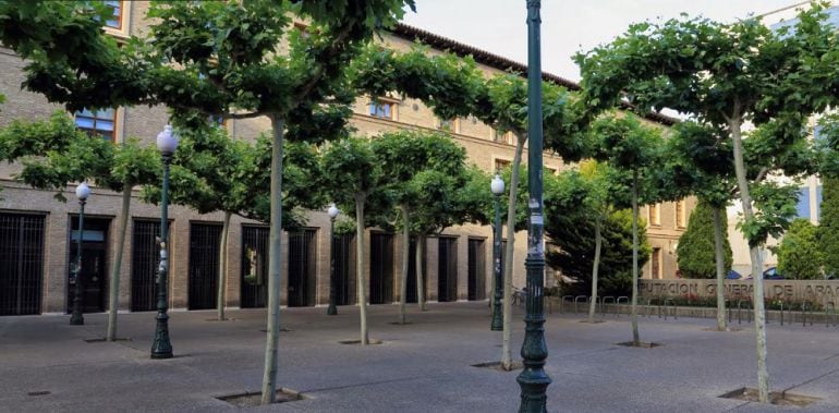 Foto de archivo de la sede del Gobierno de Aragón, el edificio Pignatelli en el Paseo de María Agustín