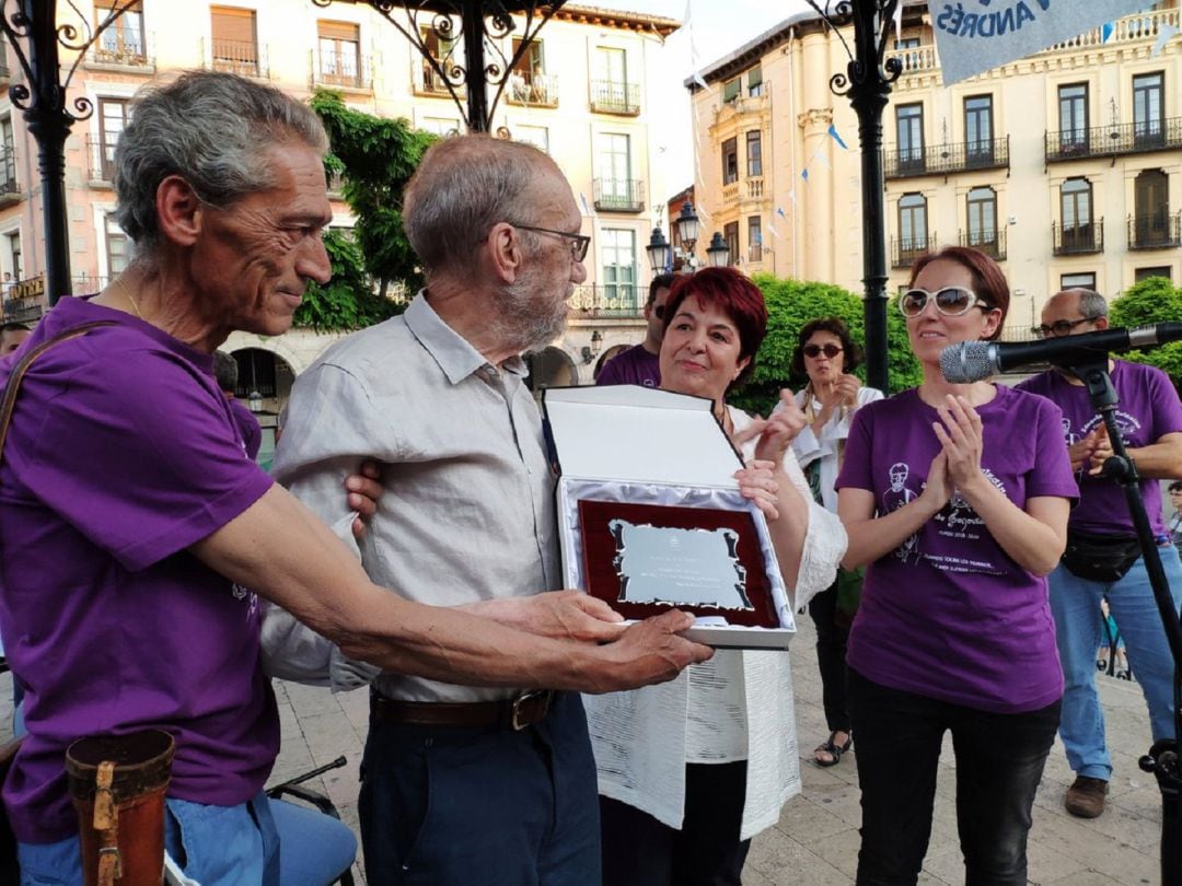 Homenaje a Mariano San Romualdo &quot; Manín &quot;