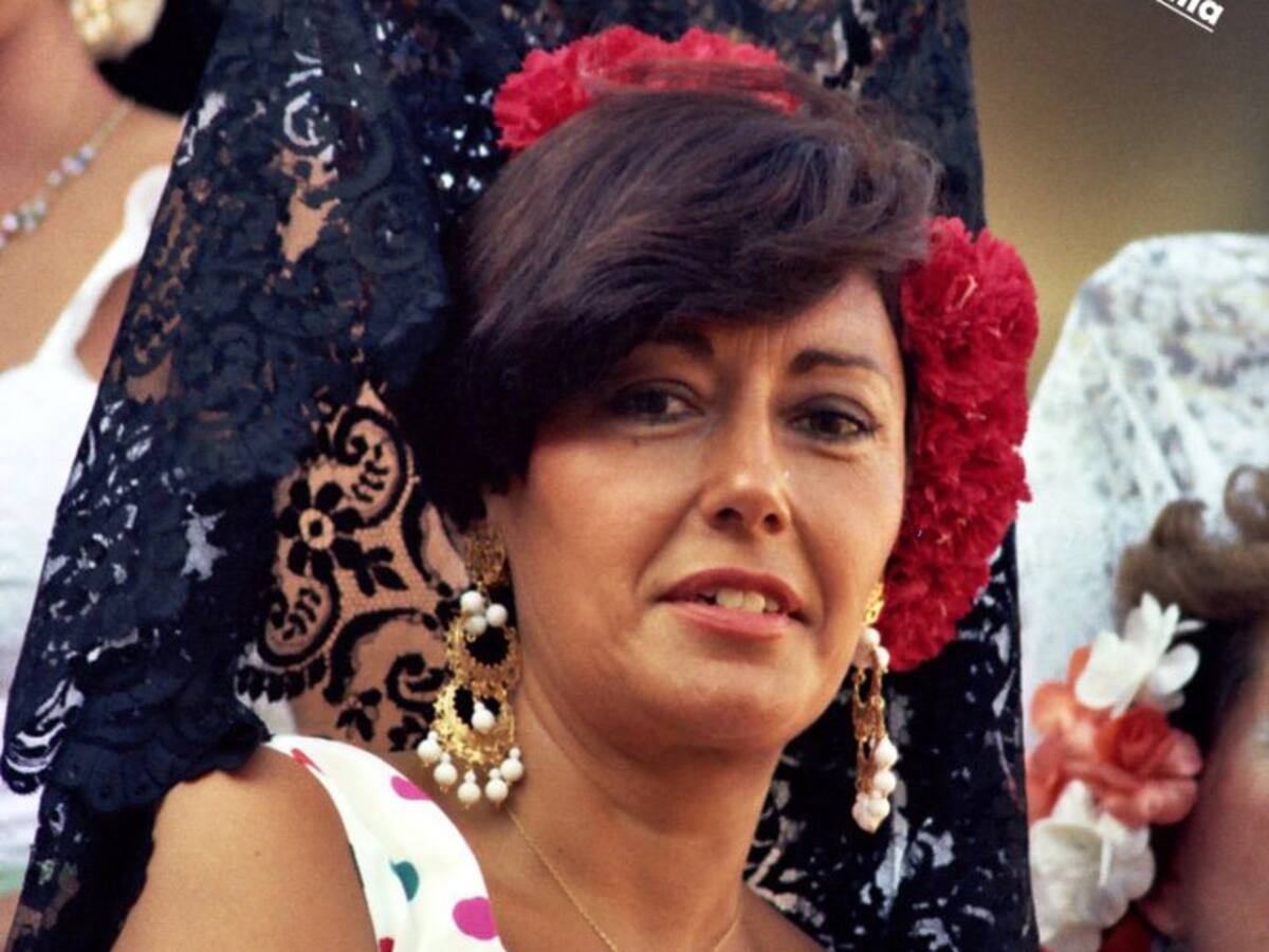 Pesar por el fallecimiento de África Redondo