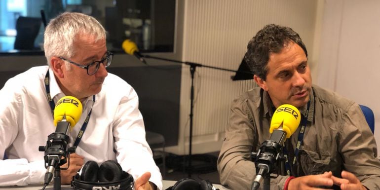 El periodista Alfonso Armada y François Musseau, creador de &#039;Diario Vivo&#039;, durante la entrevista