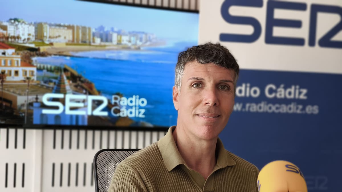 Javier Muiños sobre las salidas en el filial del Cádiz CF hacia el Atlético Sanluqueño: "Es un contexto complicado, exigente y ahí te forjas"