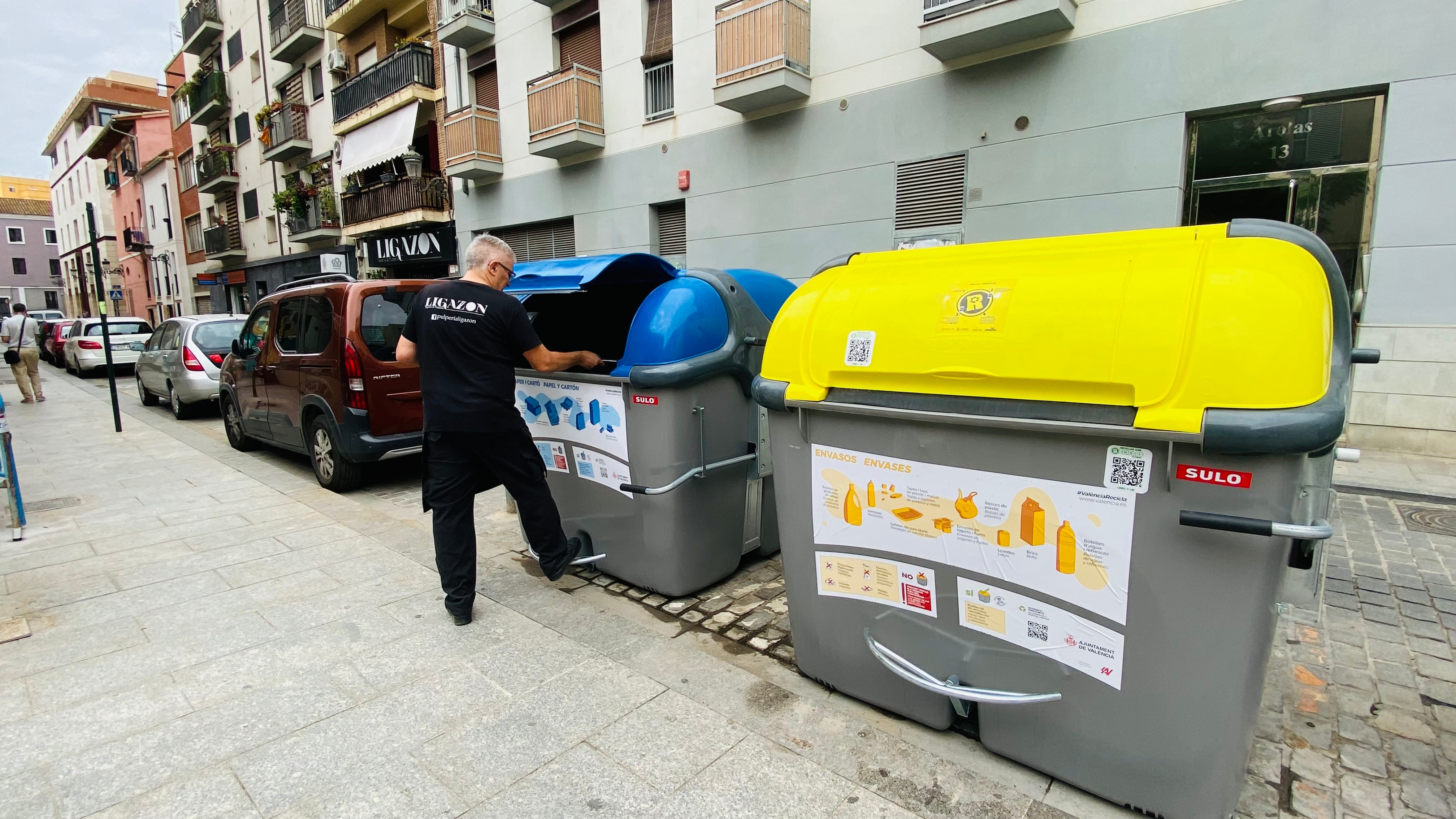 Contenedores de basura en València