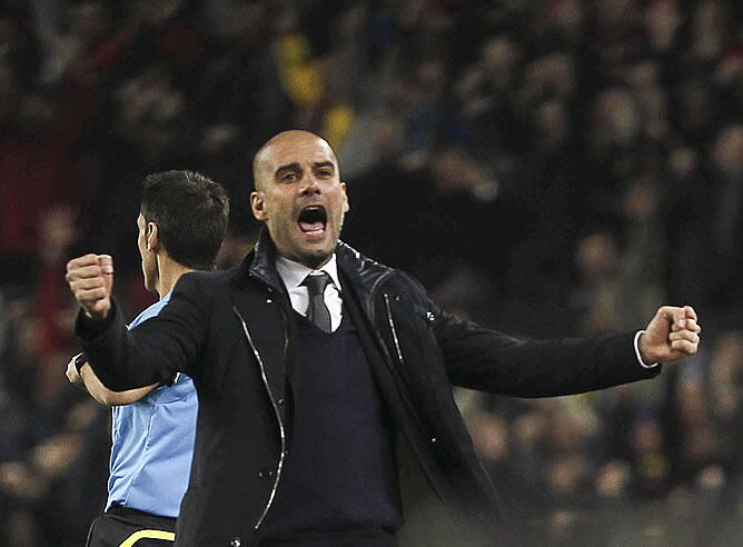 Guardiola celebra el gol de Pedrito