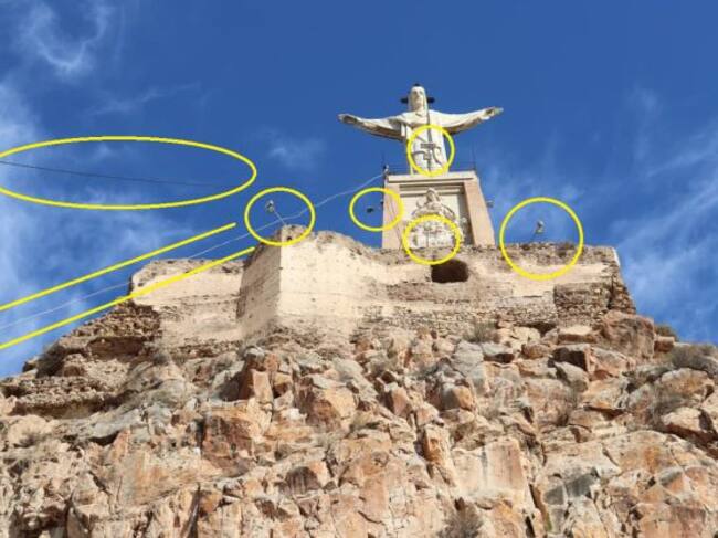 El Ministerio de Cultura indica que no tiene conocimiento del proyecto de iluminación ni es responsable en absoluto del mismo, y se señala que por las visitas de inspección realizadas por técnicos del Ministerio, se ha comprobado que una parte de la insta