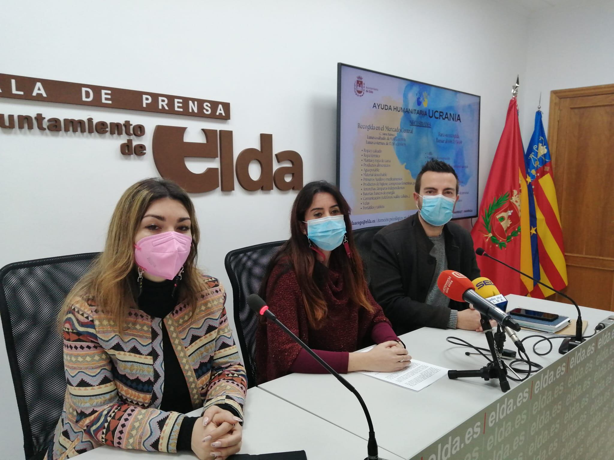 Los ediles del equipo de gobierno de Elda informan sobre las medida de apoyo a las refugiados de Ucrania