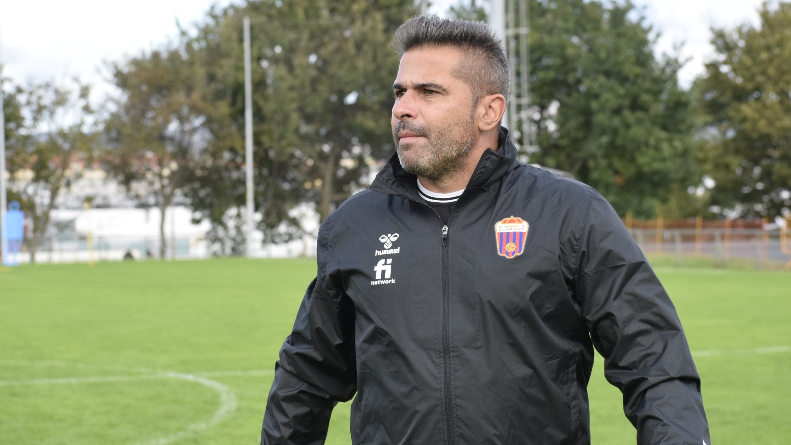 Antonio Castaño, segundo entrenador del Eldense, podrá estar en el banquillo ante el Andorra