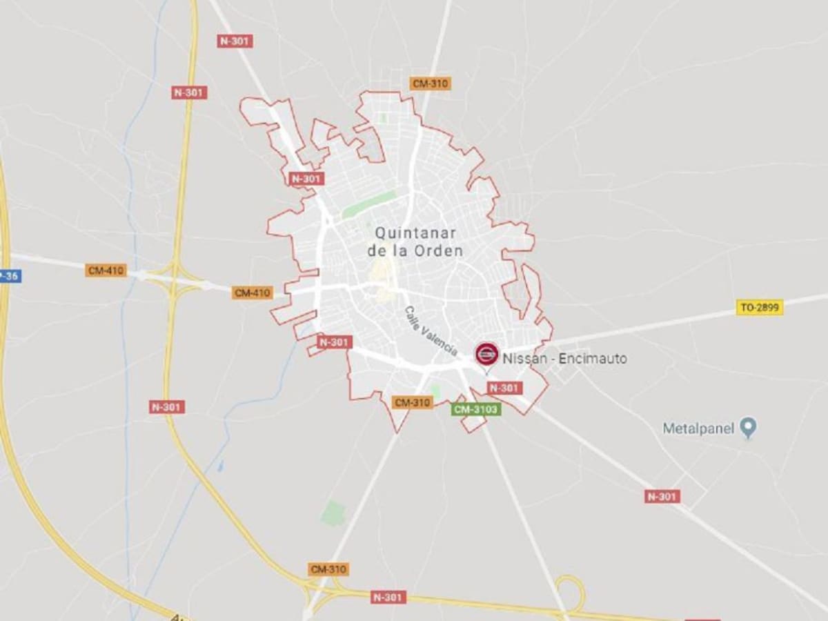 Arde un camión tras chocar con otro en Quintanar de la Orden