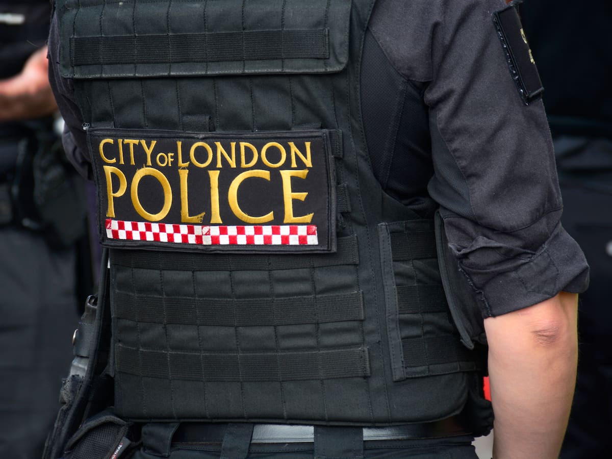 Cuatro detenidos en el Reino Unido, acusados de espiar a la comunidad judía para Irán