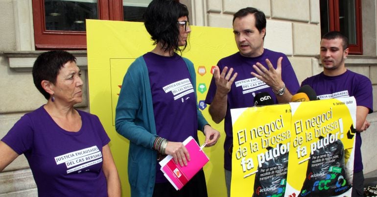 Els regidors de la CUP aquest dimecres al Mercadal.