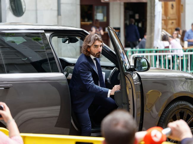 Javier Hidalgo, ex consejero delegado de Globalia, dueña de Air Europa, a su llegada al Tribunal Supremo para declarar en el juicio que le sienta en el banquillo junto al exministro de Transportes José Luis Ábalos