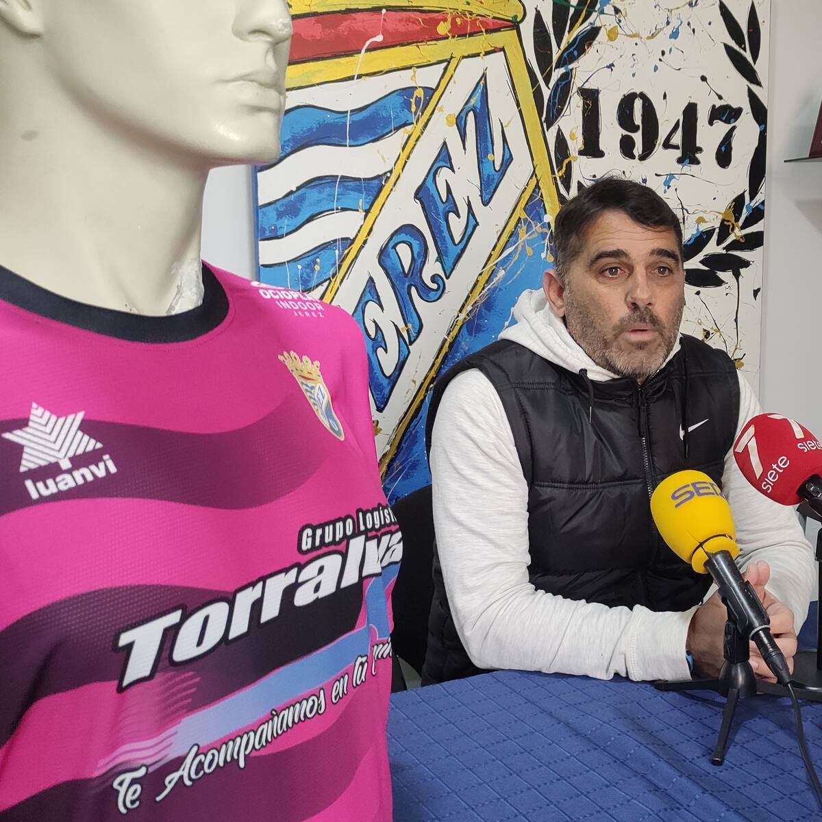 Muchas bajas en el centro del campo para medirse al Tomares