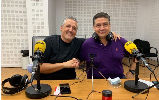 Los hermanos José Luis y César Rodríguez Rodríguez, ganadores de la porra del Grupo Mas en la Eurocopa