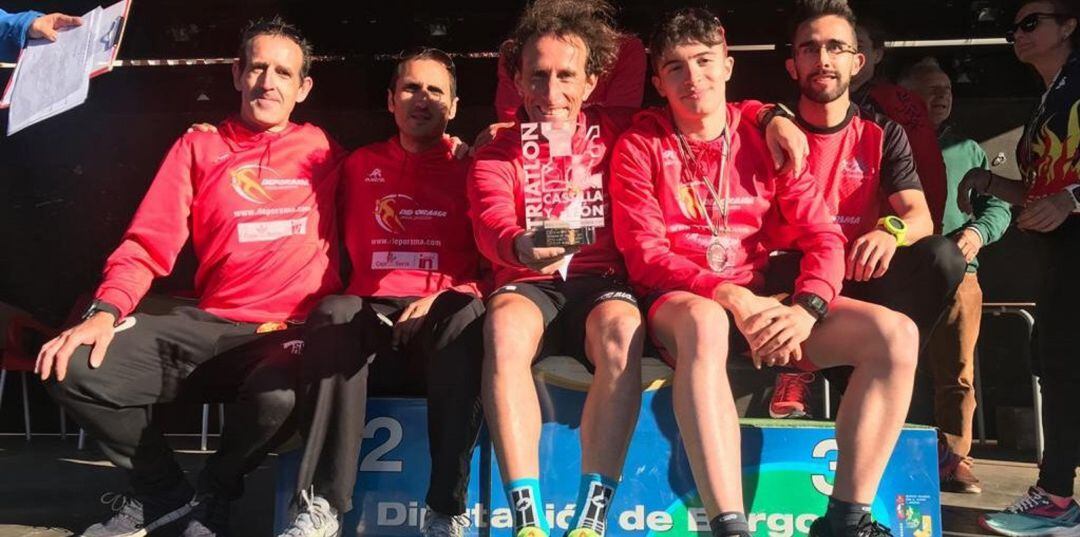 Los integrantes del Triatlón Soriano, campeones regionales de Duatlón.