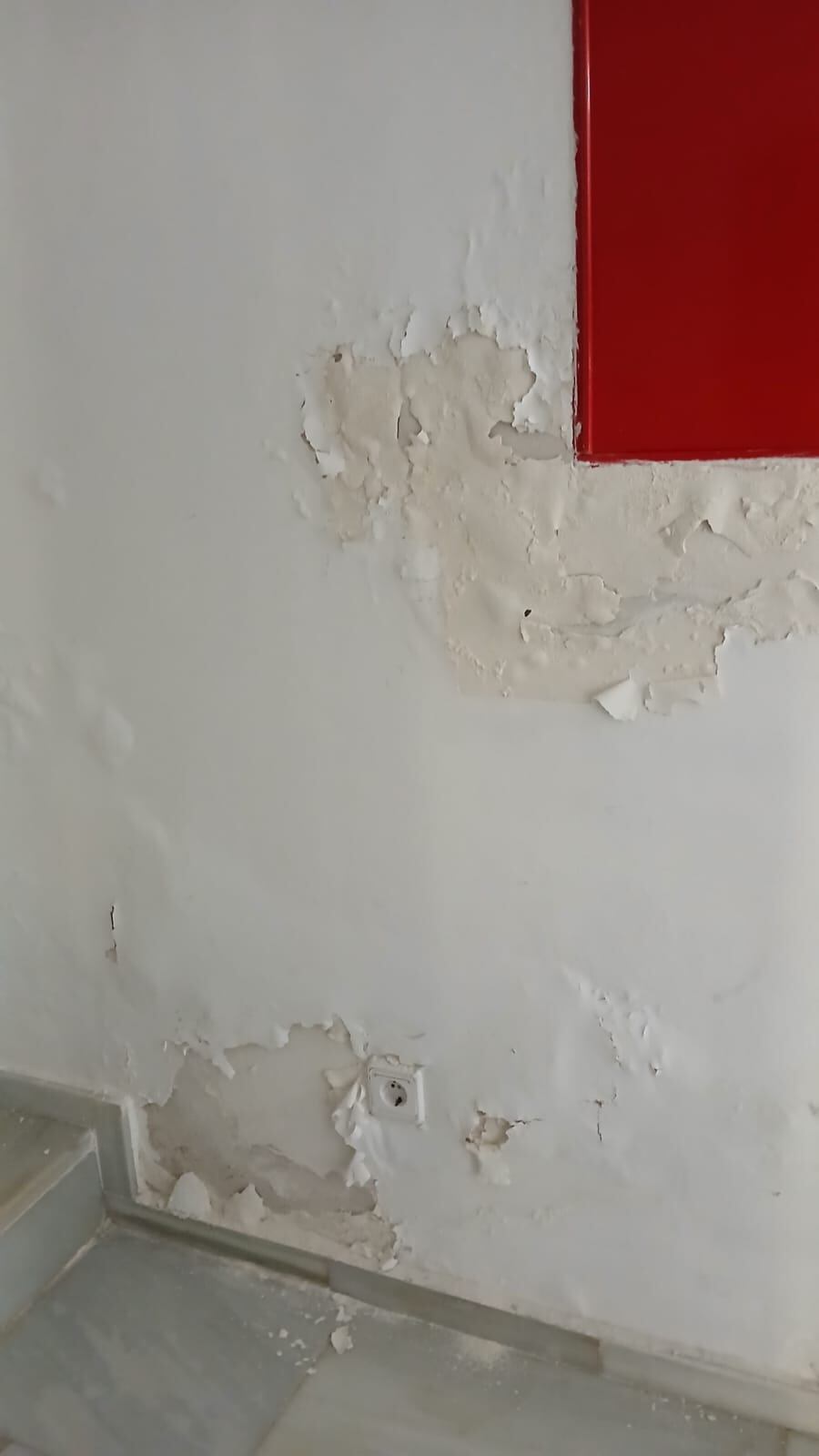 Humedades en el Teatro Guerra de Lorca