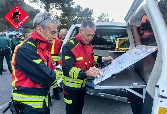 Tareas de coordinación en el incendio de la sierra del Maigmó en Tibi