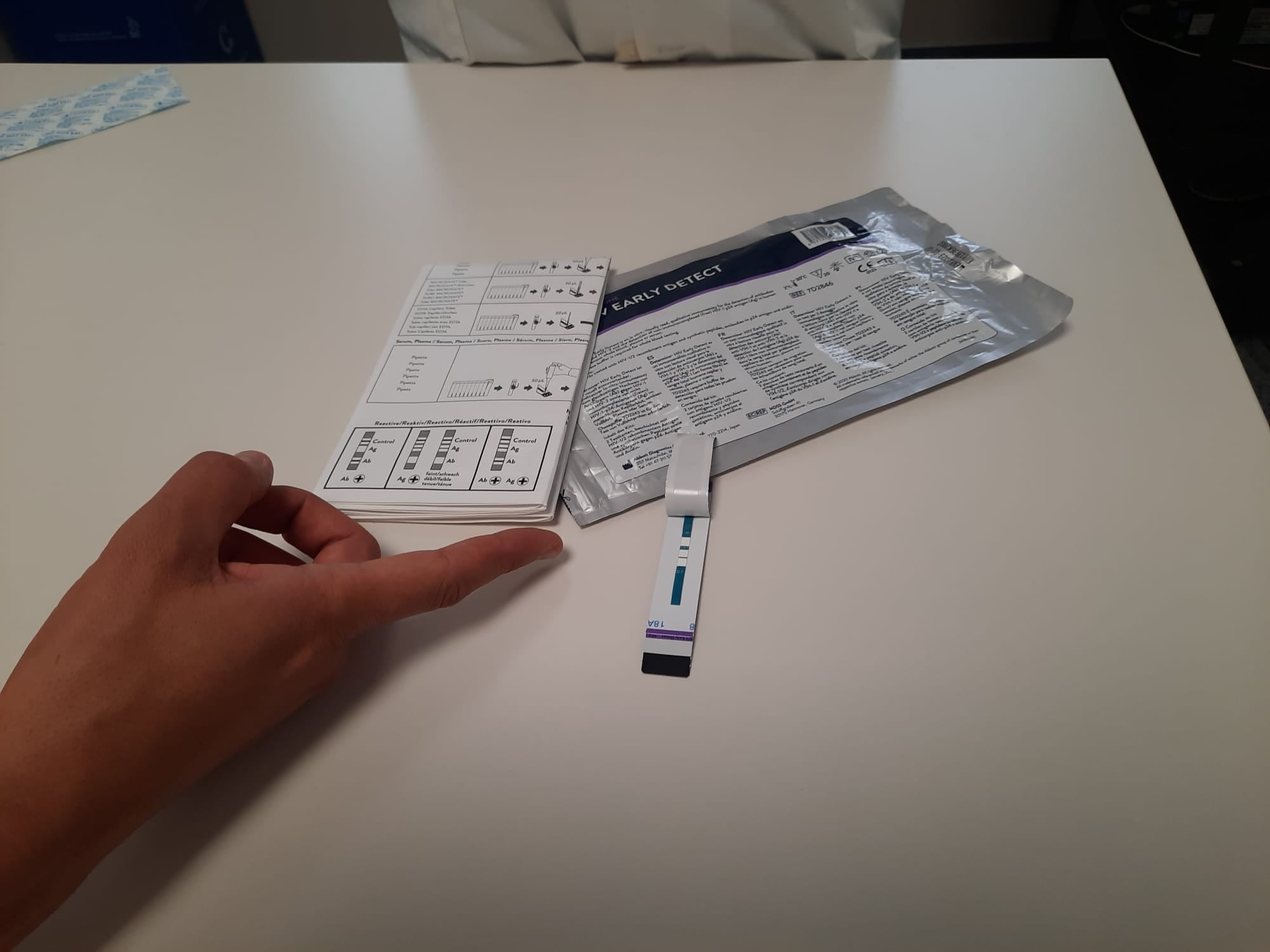 Prueba de detección del VIH en una imagen de archivo.