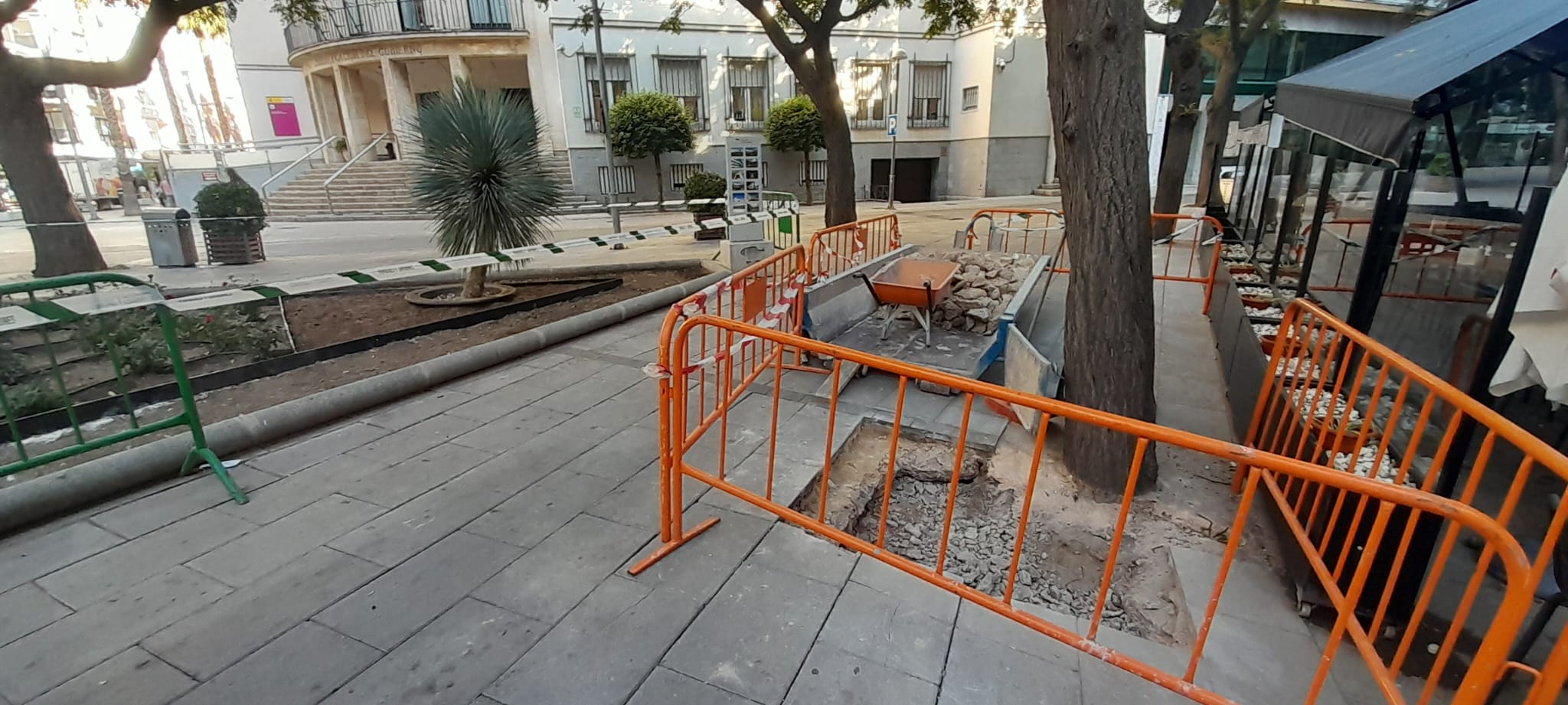 Catas en la plaza de Cervantes de Ciudad Real