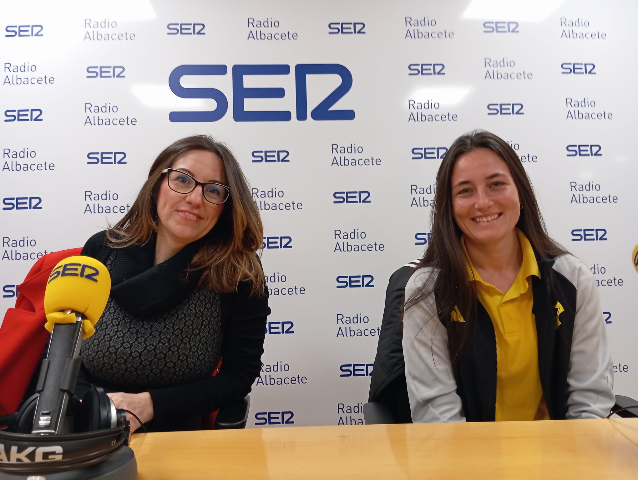 Rosa María Gómez y Bea Prades, en Radio Albacete