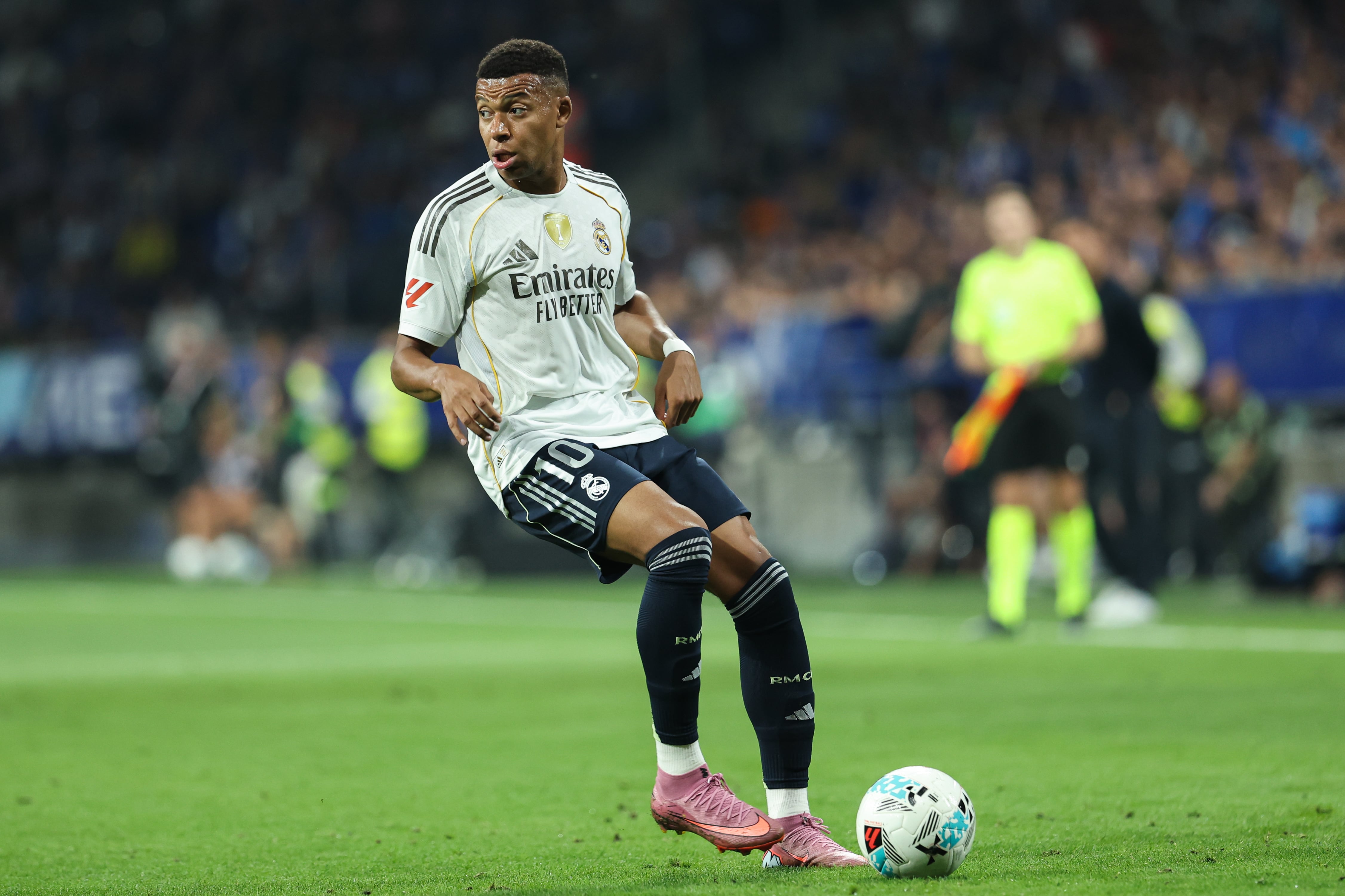 Kylian Mbappe durante el partido (Photo By Irina R. Hipolito/Europa Press via Getty Images)