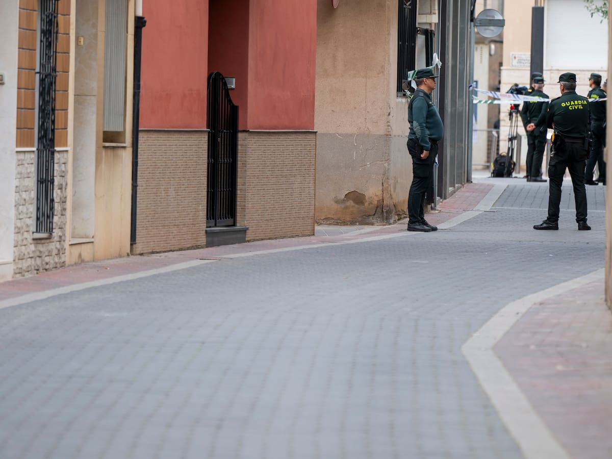 La Guardia Civil registra la casa en València del detenido por el doble crimen de Xilxes