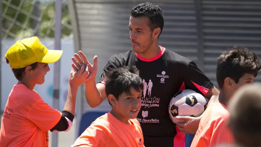 Pedro Rodríguez, en una de las actividades de su campus solidario en Tenerife.