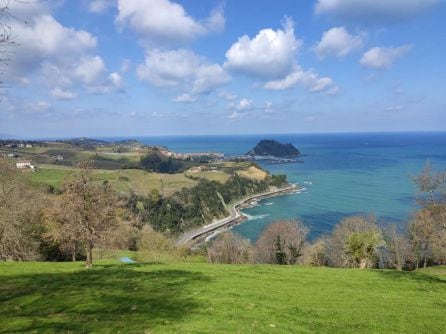 Imagen captada desde el paseo entre Zarautz y Getaria