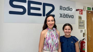 La visita de las falleras mayores a Ràdio Xàtiva SER