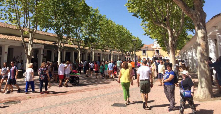 Seis arcos del Recinto Ferial están sin asignar o se han adjudicado en las últimas horas