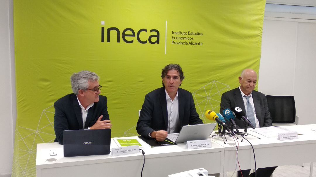 Rueda de prensa de presentación del informe de INECA