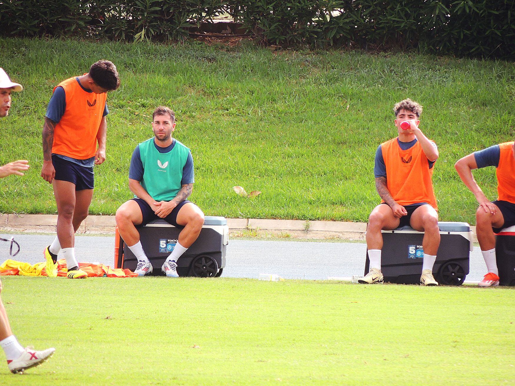 Embarba trabaja feliz en Almería sabiendo que le espera un verano divertido.