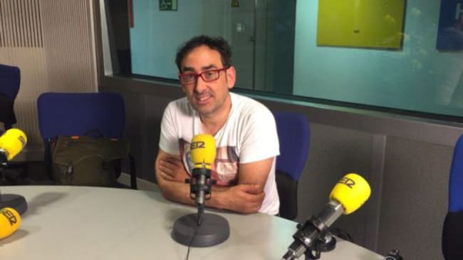 Eduardo Iturralde González, en los estudios de la Cadena SER