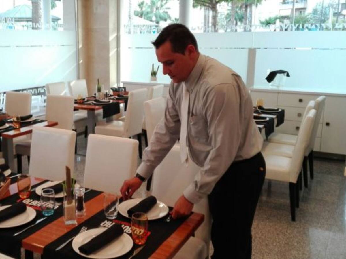 Sin escuela, pero con empleo