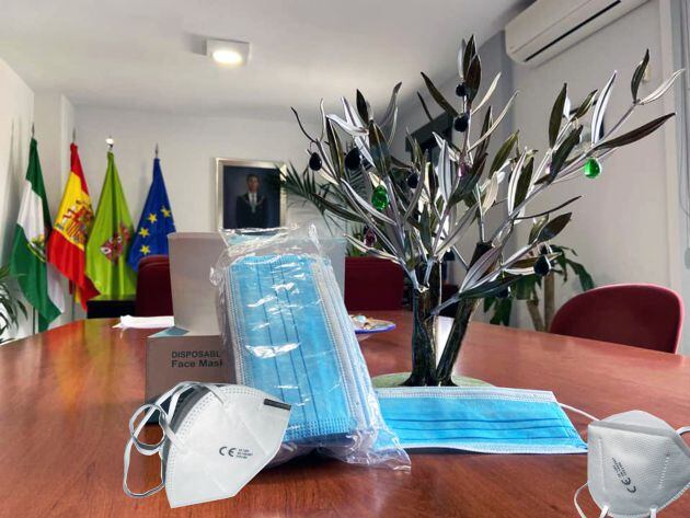 Algunas de las mascarillas adquiridas por el Ayuntamiento de Bedmar y Garcíez